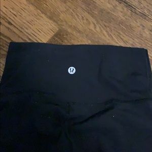 black lulu lemon leggings